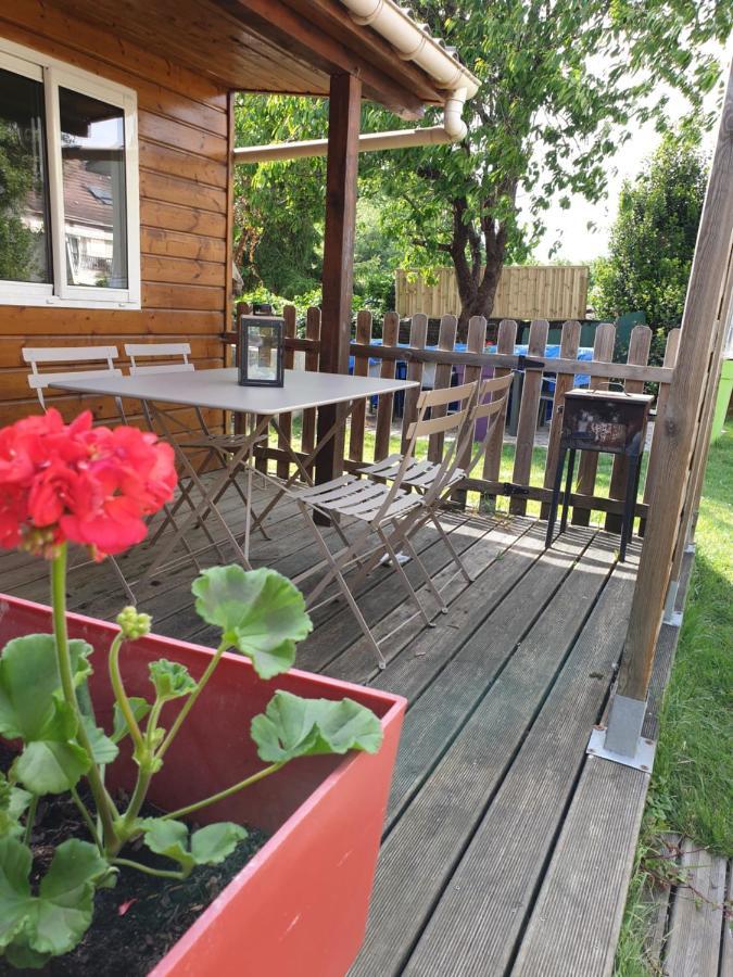 Petit Sejour En Chalet Креси-ла-Шапель Экстерьер фото